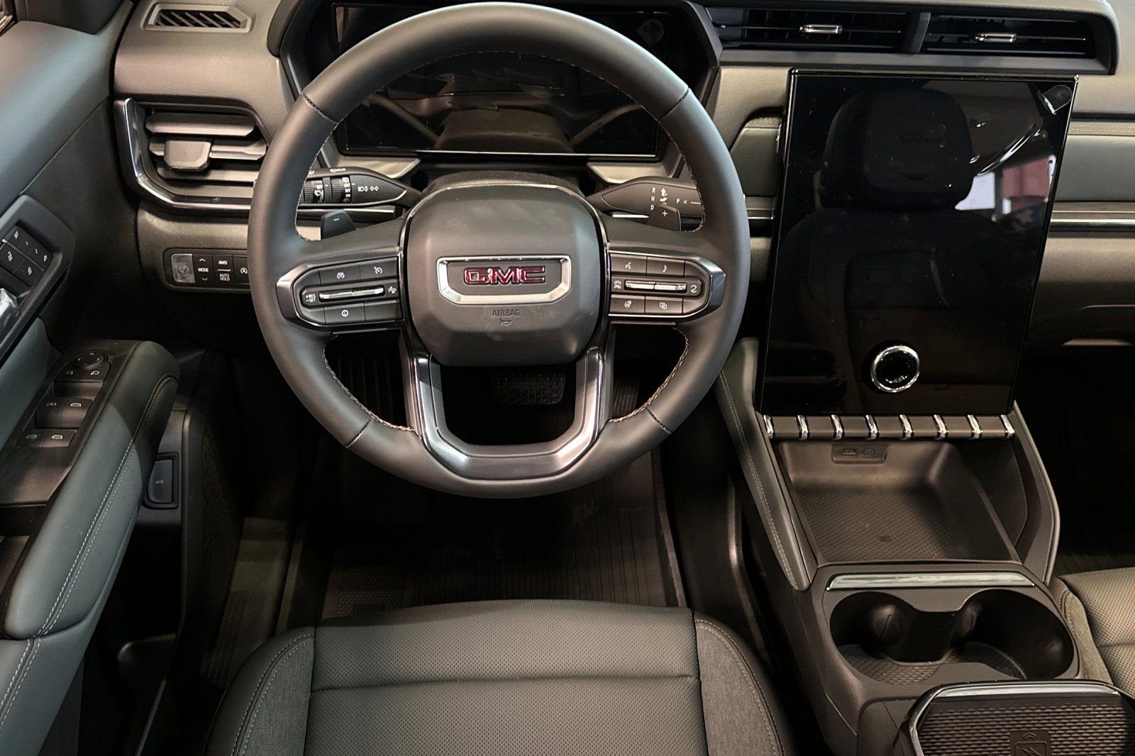 New 2026 GMC Terrain AT4 w/ Convenience Package III AWD/4WD image 15