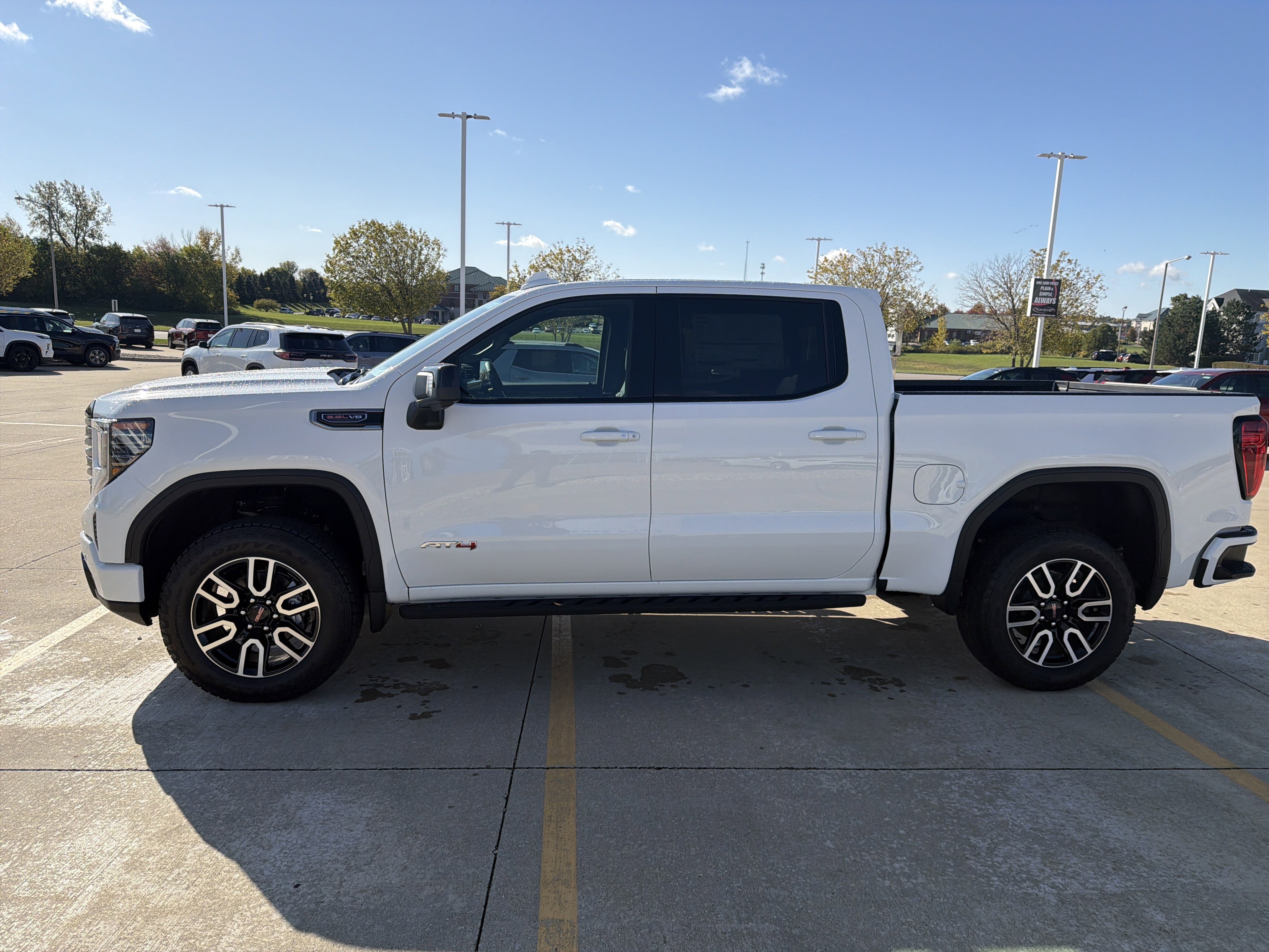 New 2026 GMC Sierra 1500 AT4 w/ AT4 Premium Package image 9