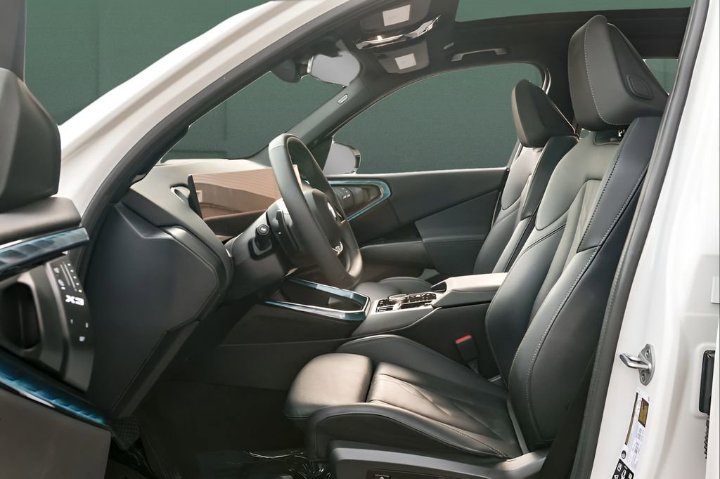 Used 2025 BMW X3 xDrive30i image 18