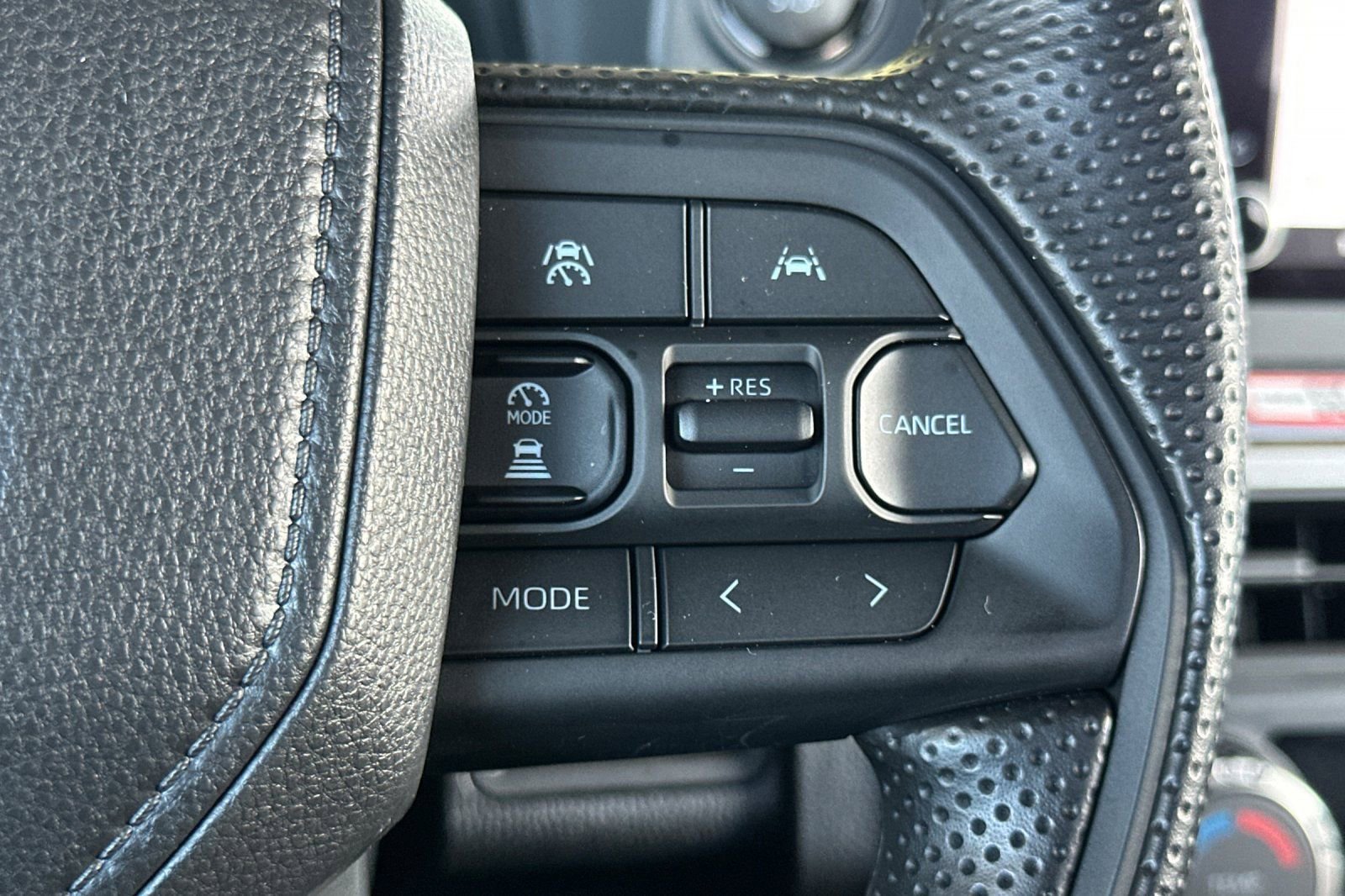 Certified 2025 Toyota Tacoma SR5 image 29