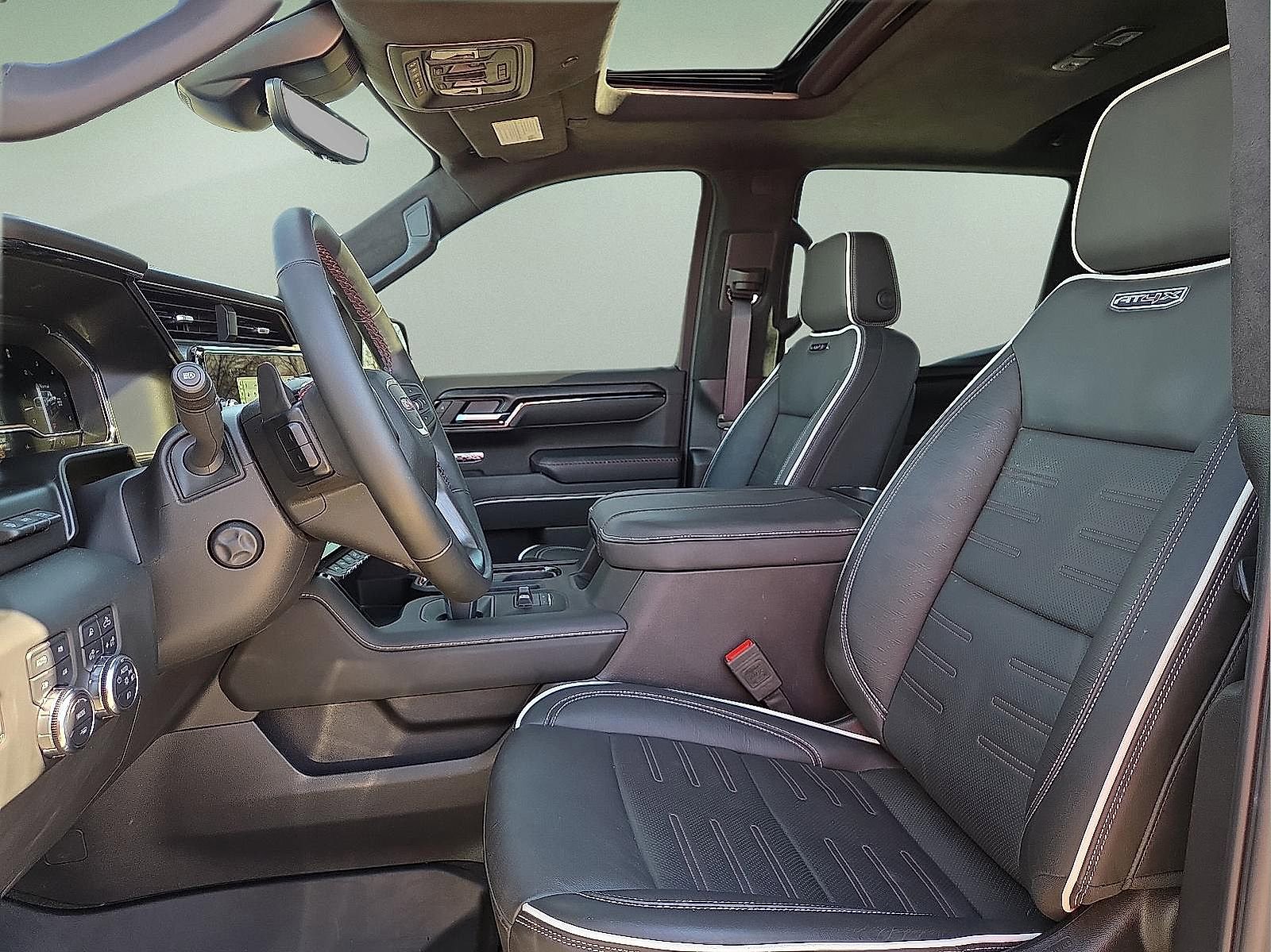 Used 2025 GMC Sierra 1500 AT4X image 14