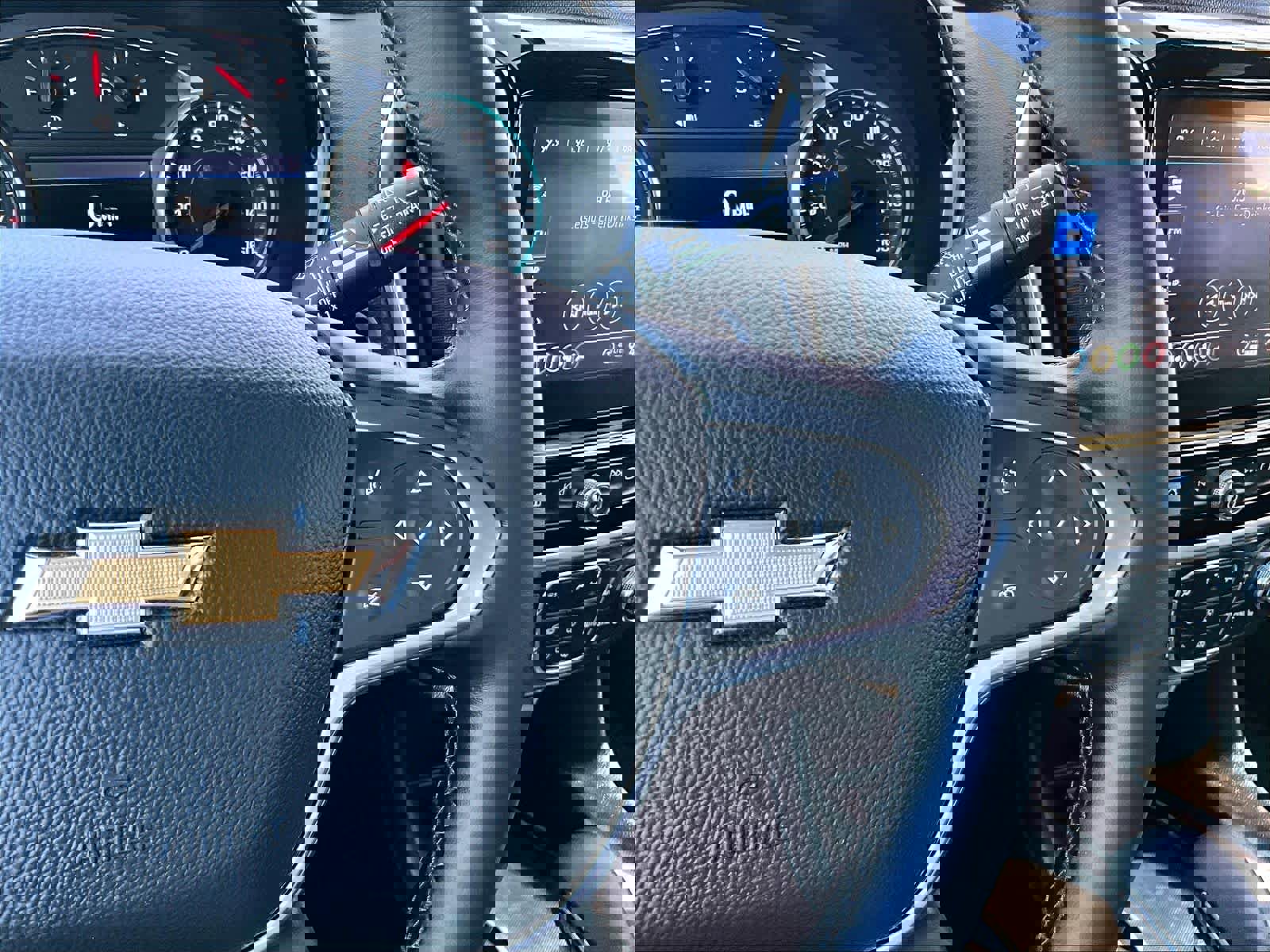 Used 2023 Chevrolet Traverse LT image 25