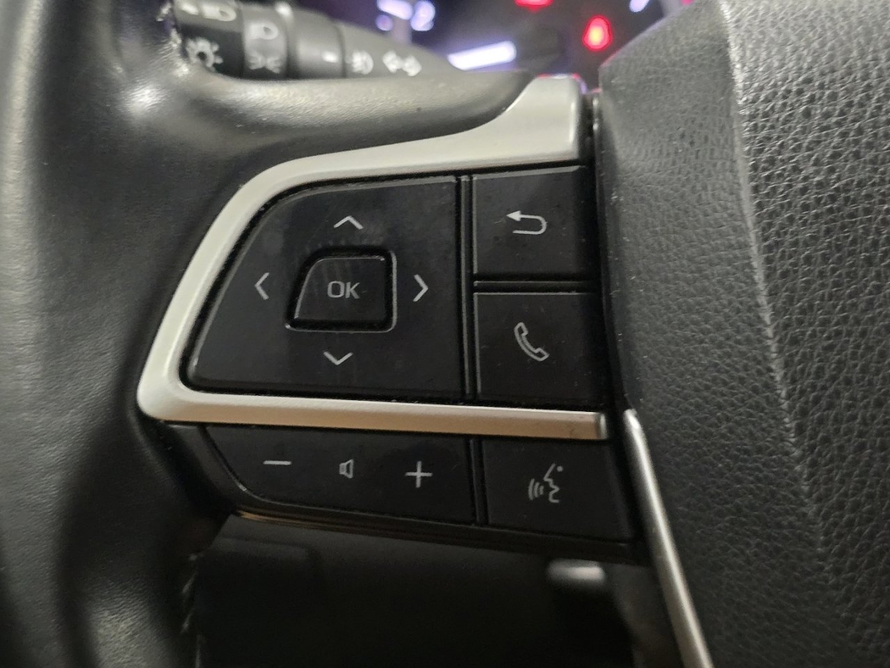 Certified 2023 Toyota Highlander LE image 31