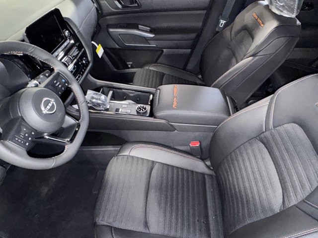 New 2025 Nissan Pathfinder Rock Creek image 21