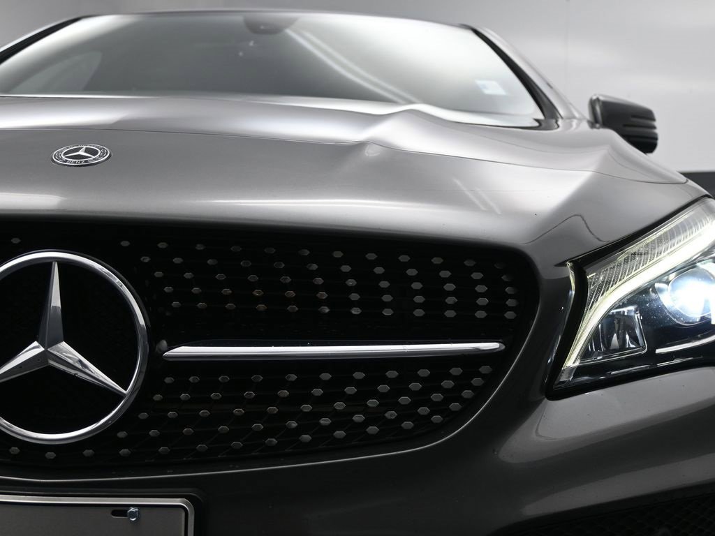 Used 2018 Mercedes-Benz CLA 250 4MATIC image 17