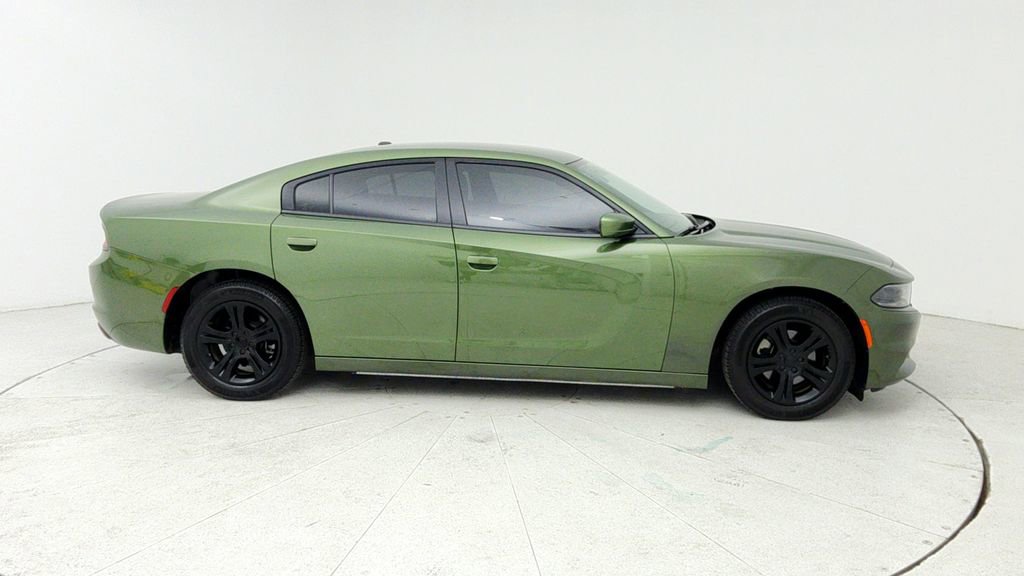Used 2022 Dodge Charger SXT image 9