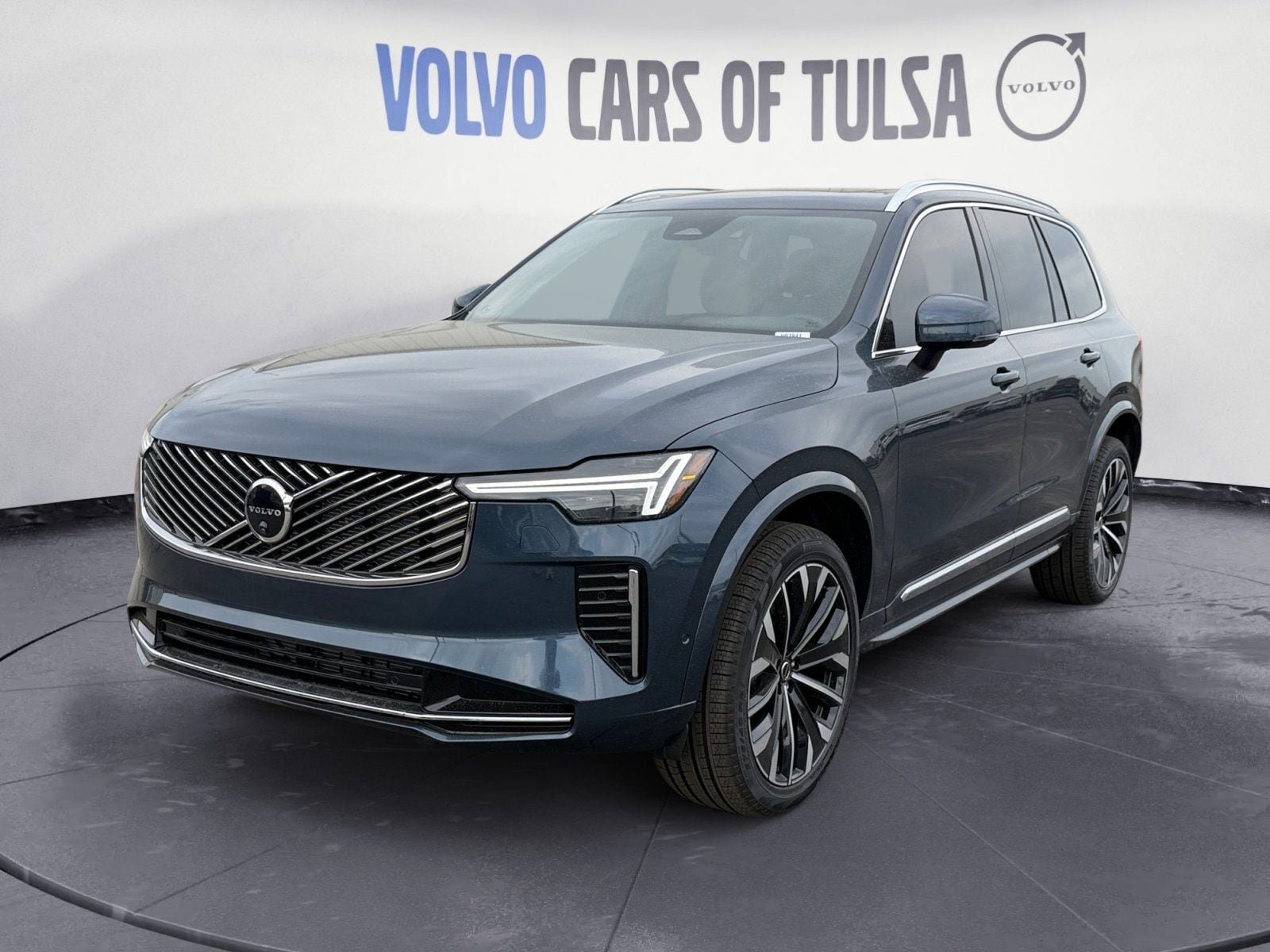 New 2026 Volvo XC90 B6 Plus AWD/4WD image 1