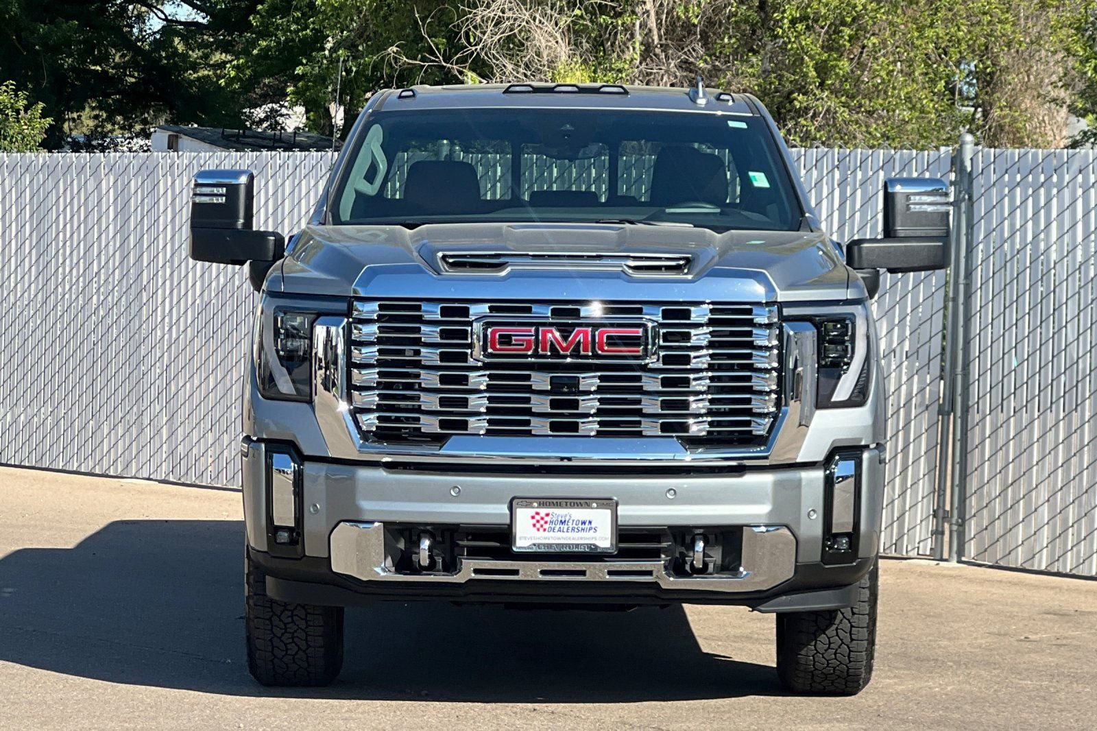 Used 2026 GMC Sierra 2500 Denali w/ Technology Package AWD/4WD image 6