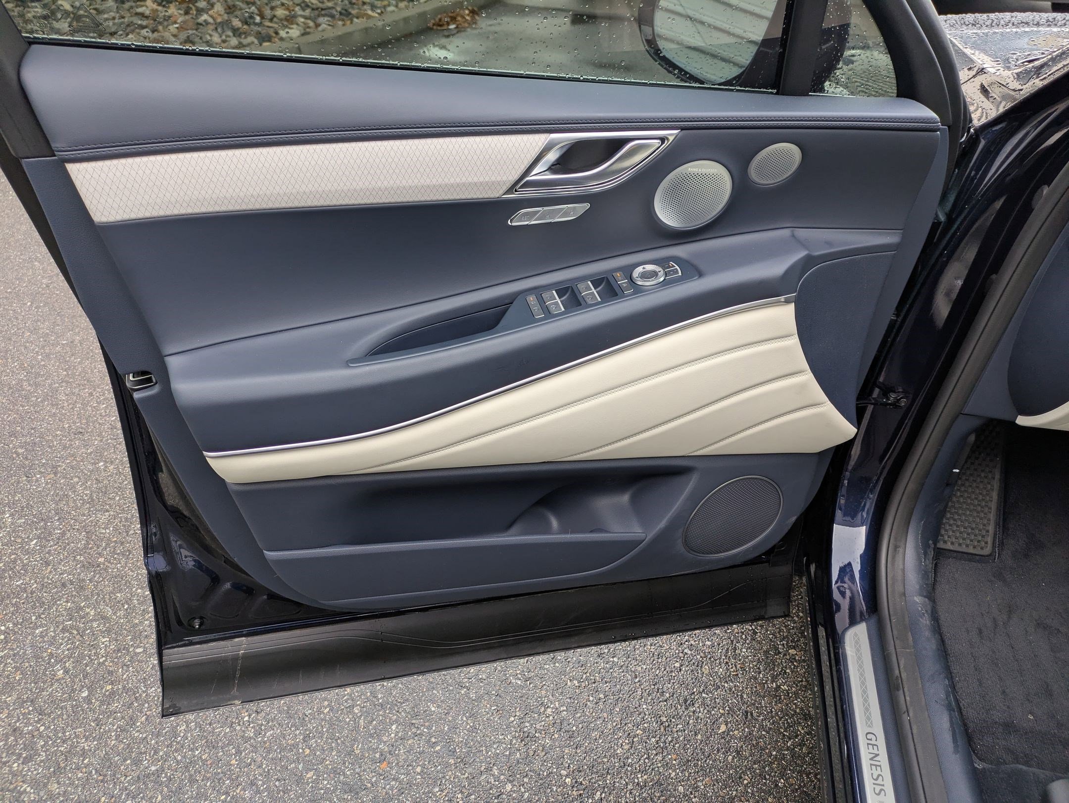 Used 2025 Genesis GV80 3.5T Prestige image 12