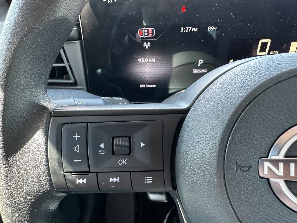 Used 2026 Nissan Kicks SV FWD image 22