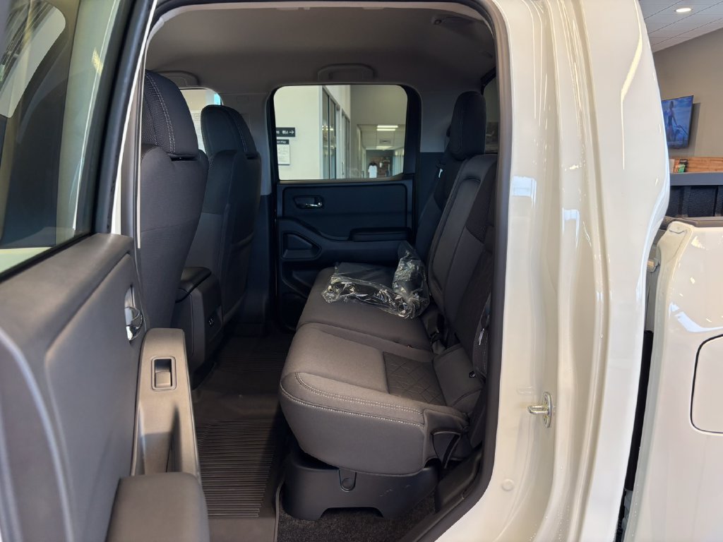New 2026 Nissan Frontier SV w/ Tow Package AWD/4WD image 23