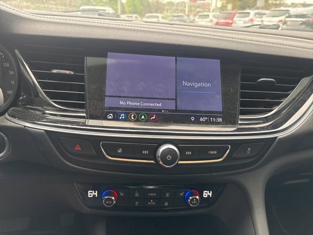 Used 2018 Buick Regal Essence w/ Driver Confidence Package #1 AWD/4WD image 11