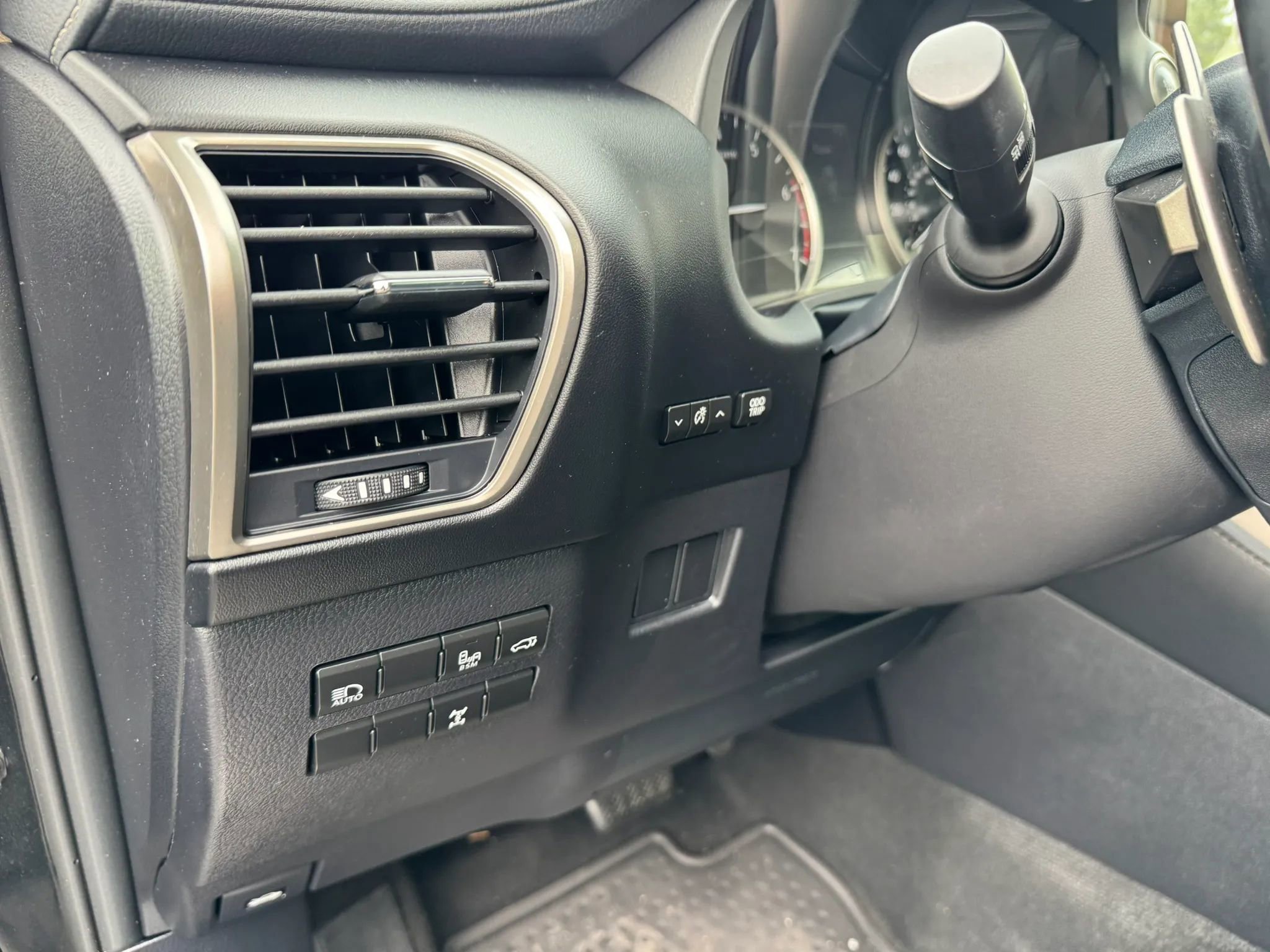 Used 2018 Lexus NX 300 AWD w/ Comfort Package image 28