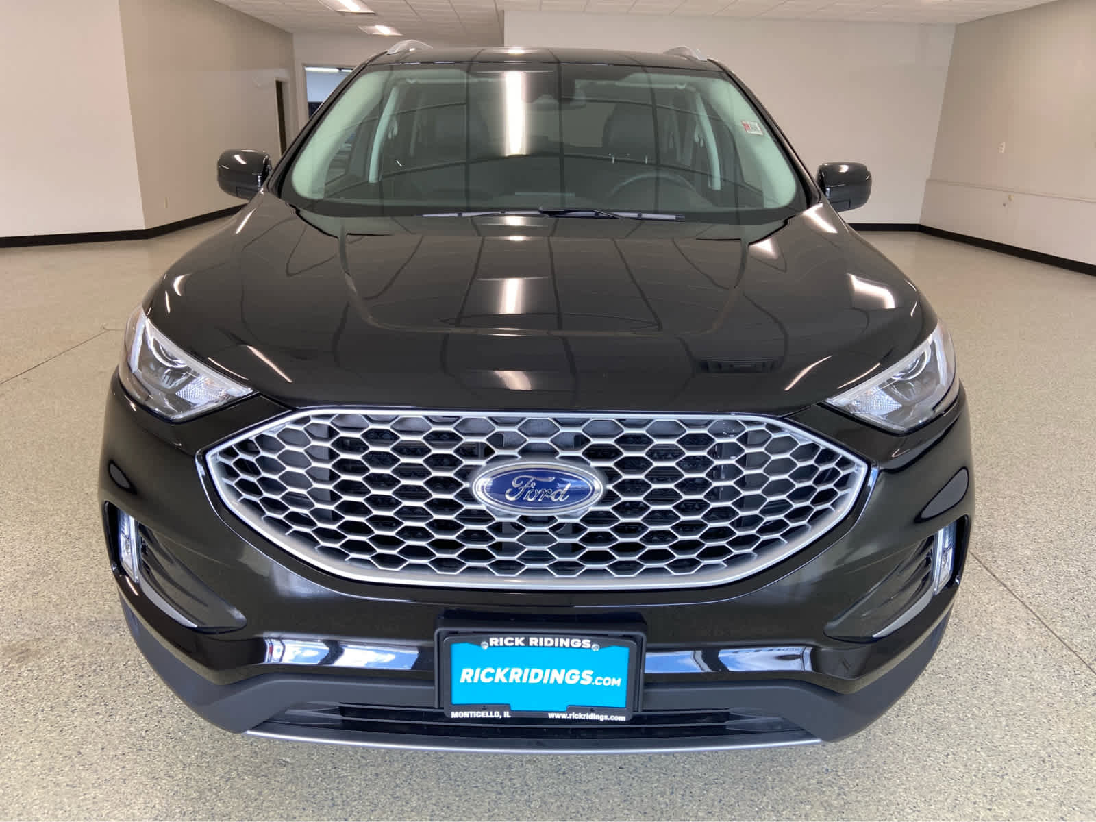 Used 2024 Ford Edge SEL w/ Convenience Package AWD/4WD image 5