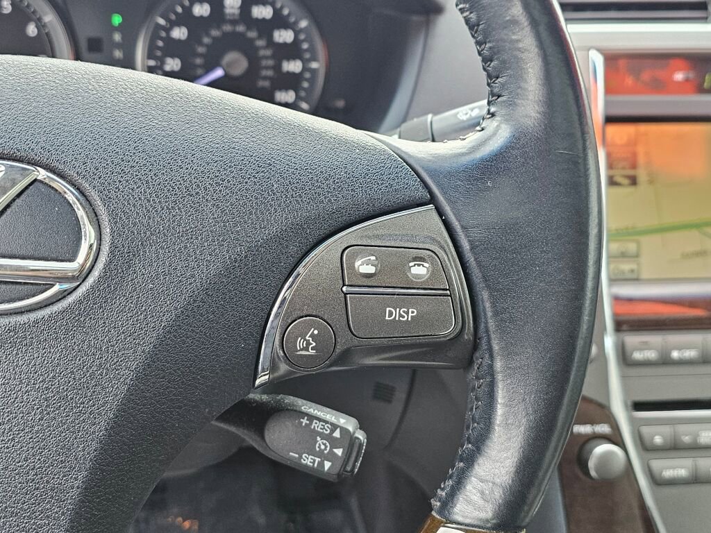 Used 2011 Lexus ES 350 image 32