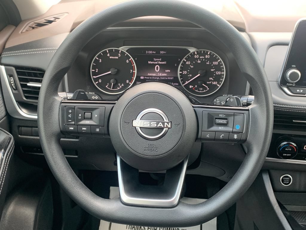 Used 2023 Nissan Rogue SV FWD image 11