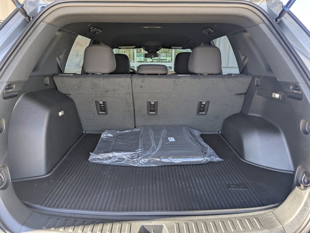 New 2026 GMC Terrain Elevation w/ LPO, Floor Liner Package image 15