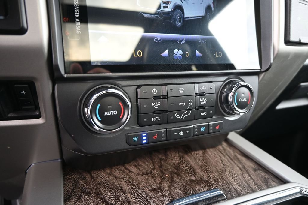 Used 2019 Ford F350 Lariat w/ Lariat Ultimate Package AWD/4WD image 14