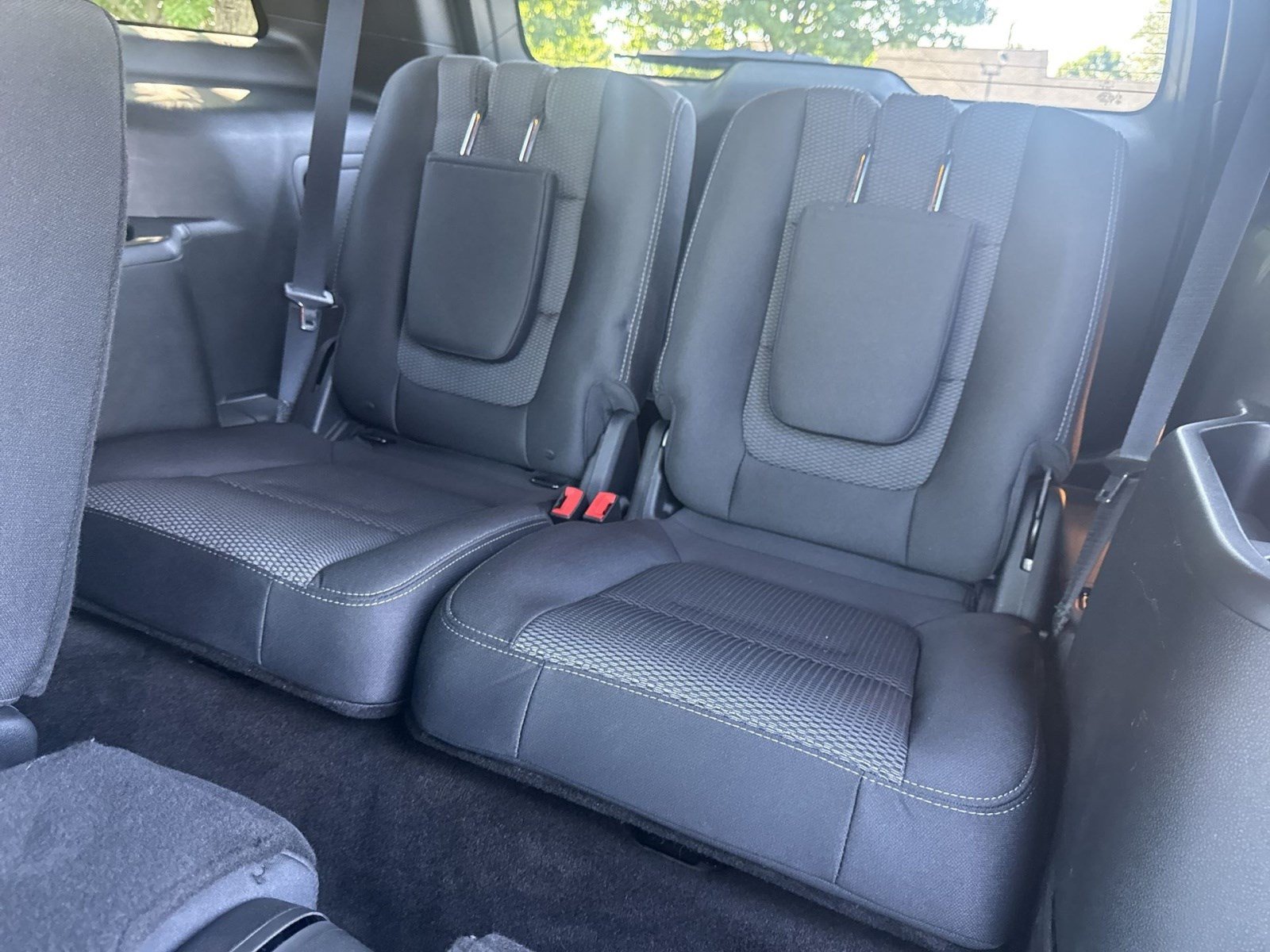 Used 2018 Ford Explorer XLT w/ Equipment Group 201A FWD image 23