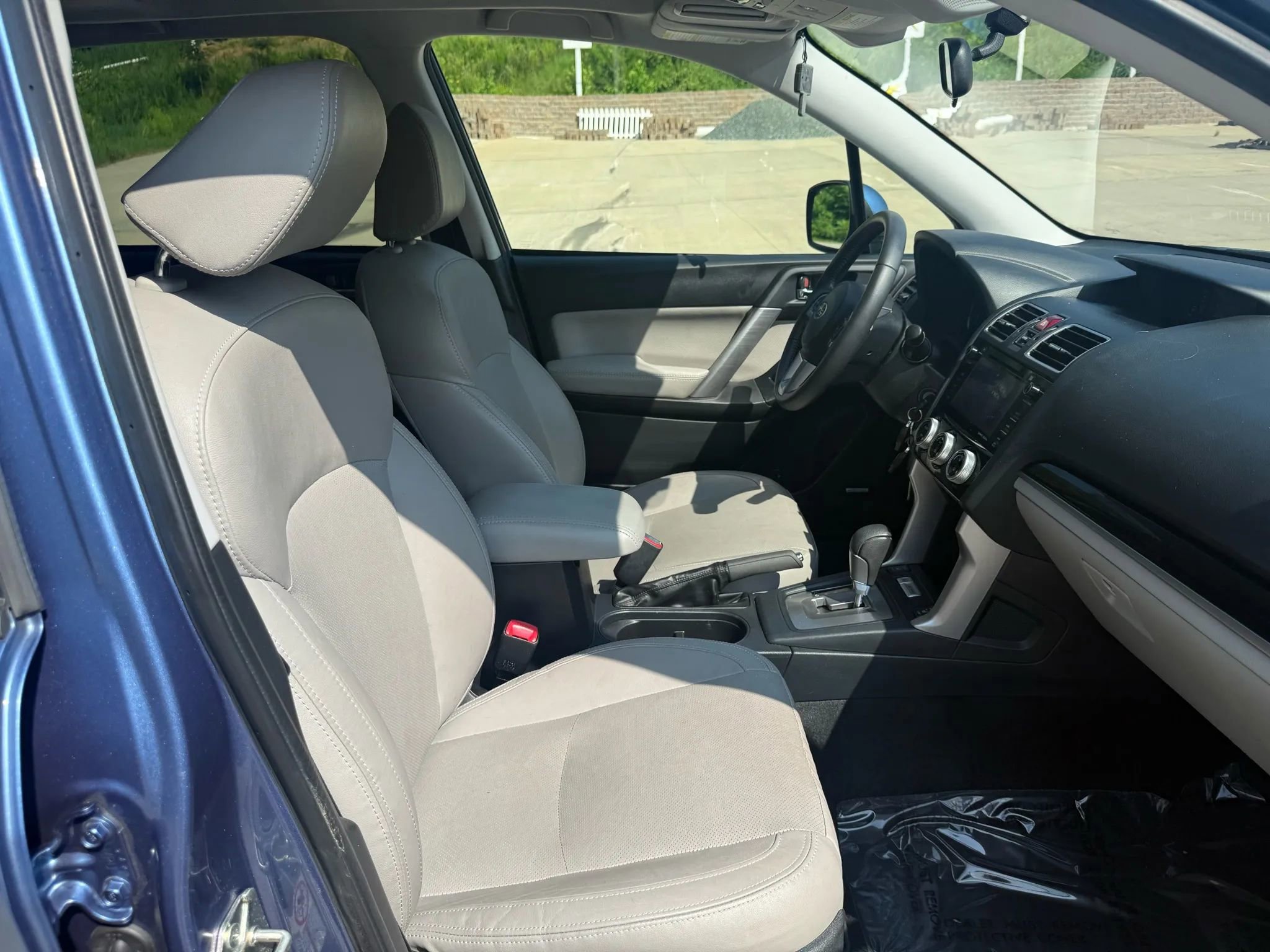 Used 2017 Subaru Forester 2.5i Limited image 16