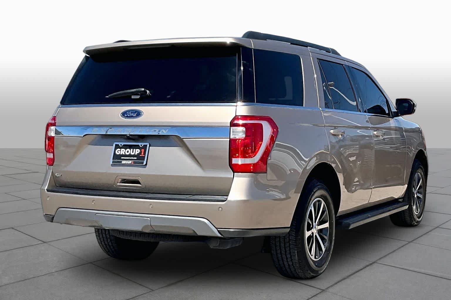 Used 2020 Ford Expedition XLT w/ Equipment Group 201A RWD image 12