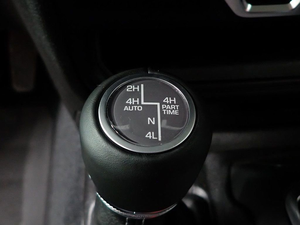 New 2024 Jeep Wrangler Unlimited Sahara w/ Technology Group image 24