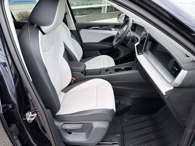 New 2026 Volkswagen Tiguan SE AWD/4WD image 25