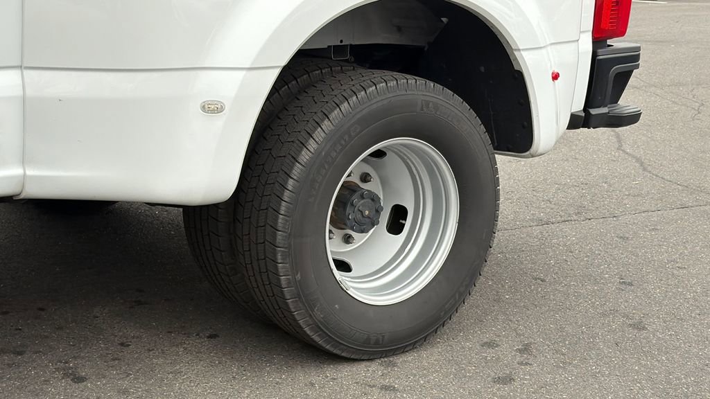 Used 2024 Ford F350 XL image 5