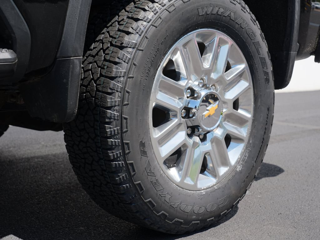 Certified 2025 Chevrolet Silverado 3500 High Country w/ High Country Premium Package AWD/4WD image 34