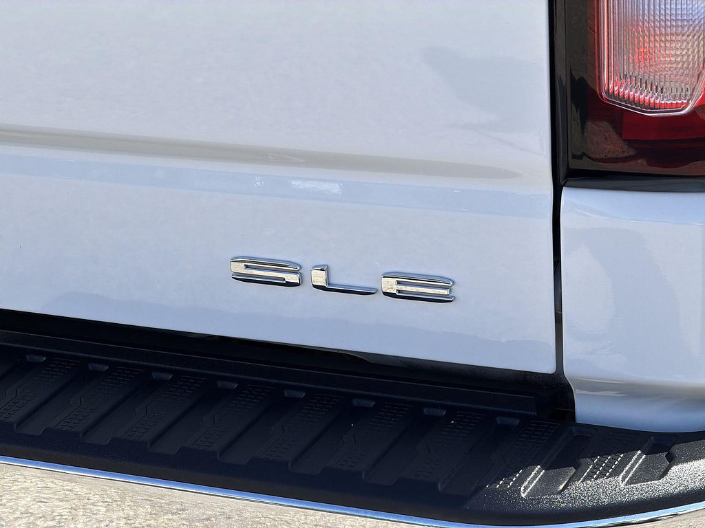 Used 2024 GMC Sierra 1500 SLE AWD/4WD image 31
