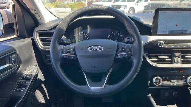 Used 2021 Ford Escape SE image 22