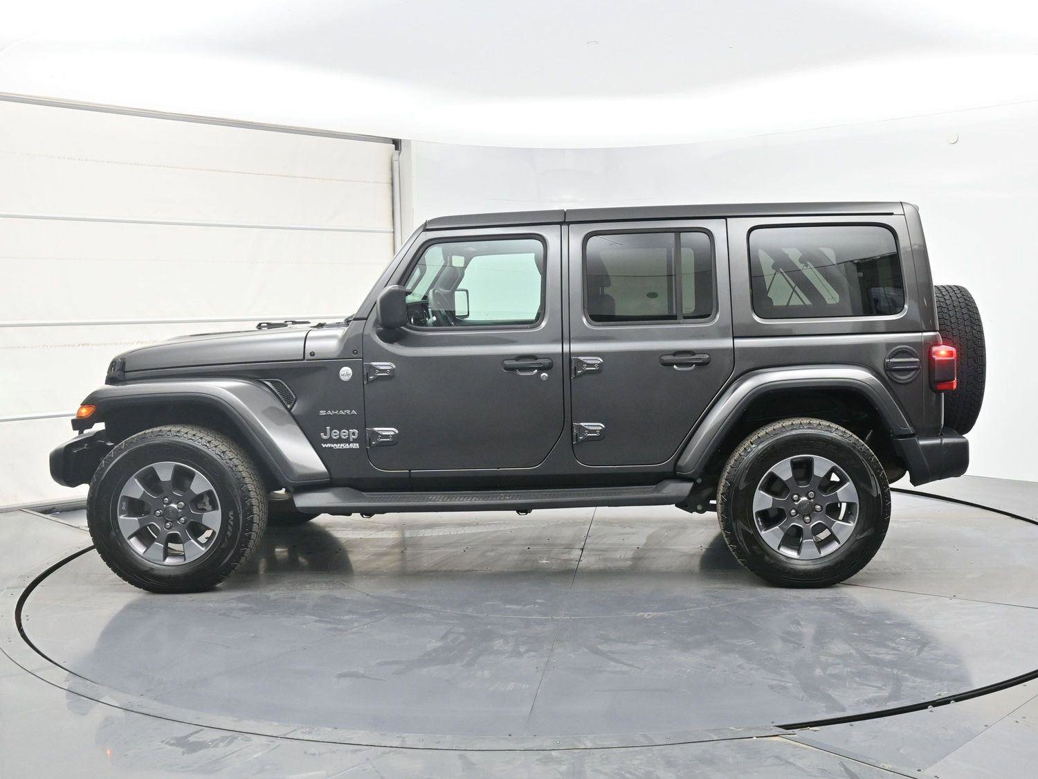 Used 2018 Jeep Wrangler Unlimited Sahara image 23