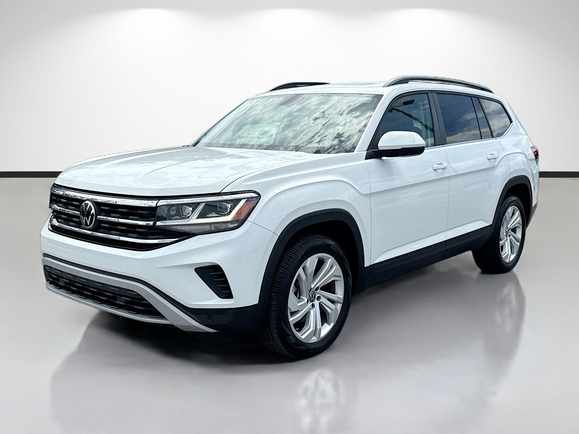 Used 2023 Volkswagen Atlas SE w/ Panoramic Sunroof Package FWD image 7