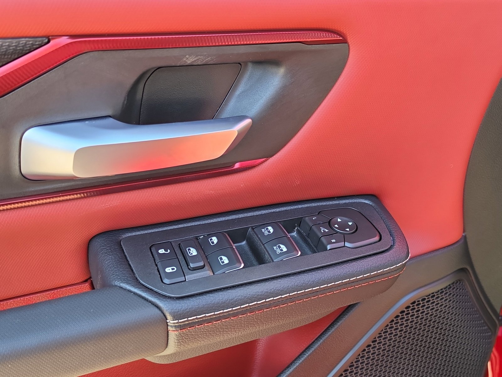 New 2026 RAM 1500 Rebel image 18