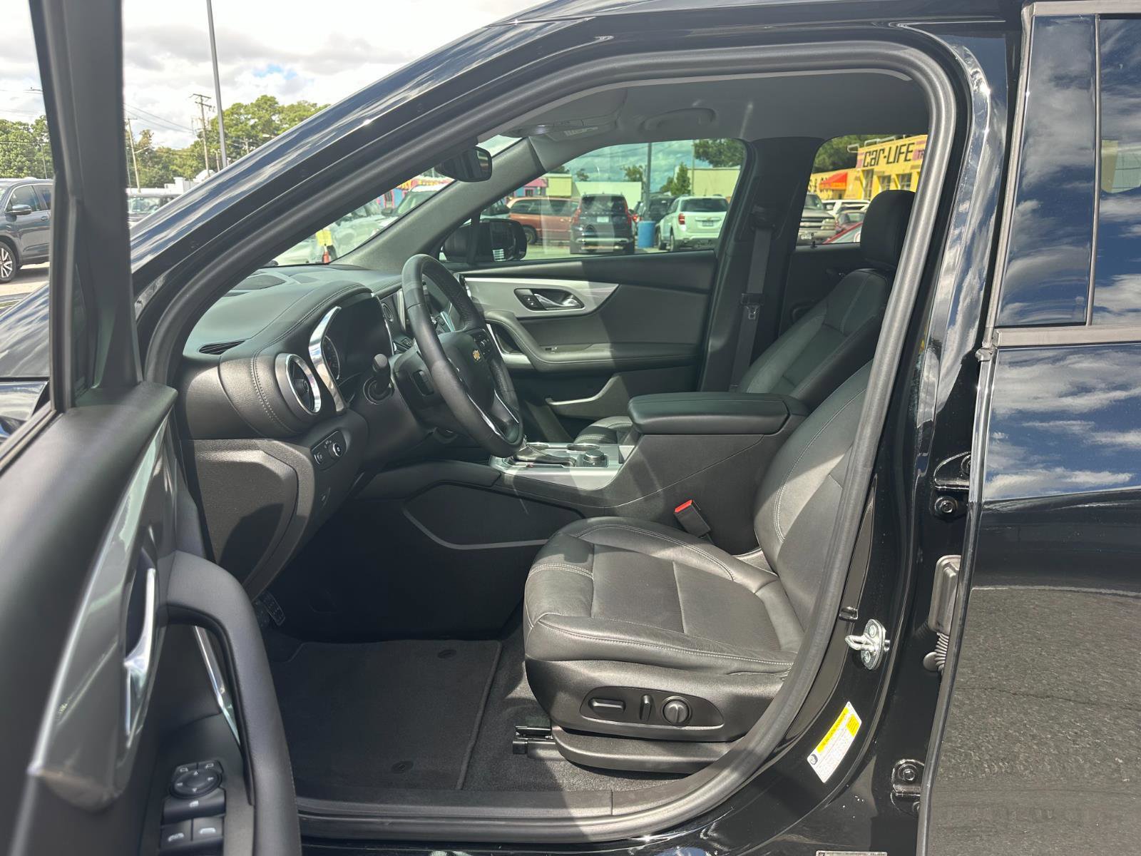 Used 2020 Chevrolet Blazer LT w/ LPO, Cargo Package image 19