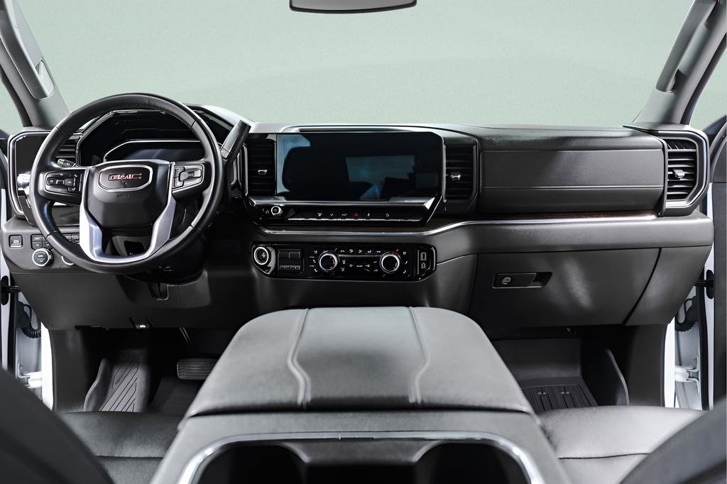 Used 2024 GMC Sierra 2500 SLT w/ SLT Convenience Package image 8