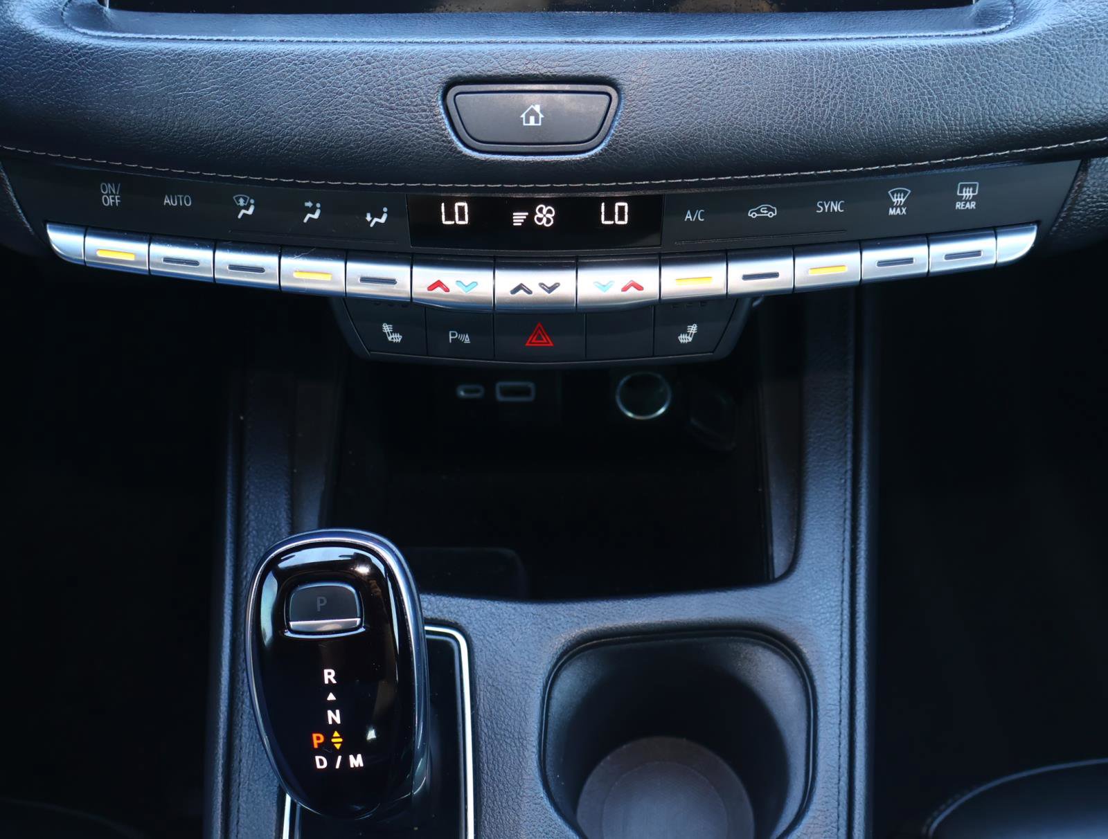 Used 2023 Cadillac XT4 Luxury w/ Cold Weather Package image 31