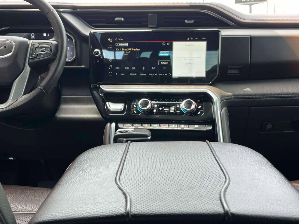Used 2023 GMC Sierra 1500 Denali w/ Denali Reserve Package AWD/4WD image 13