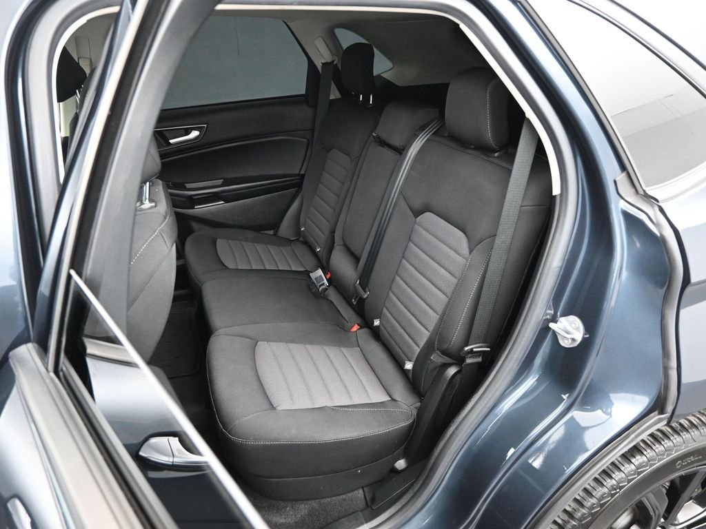 Certified 2022 Ford Edge SE w/ Black Appearance Package image 21
