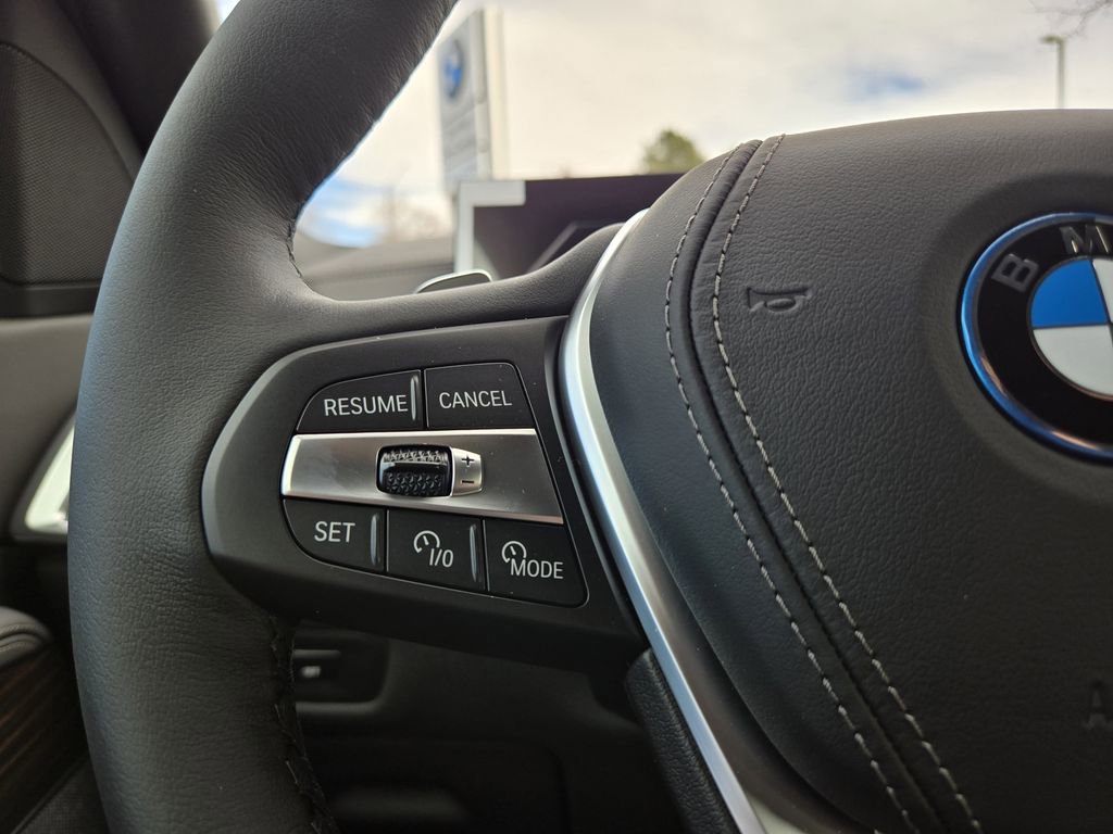 New 2026 BMW X5 xDrive50e w/ Parking Assistance Package image 30