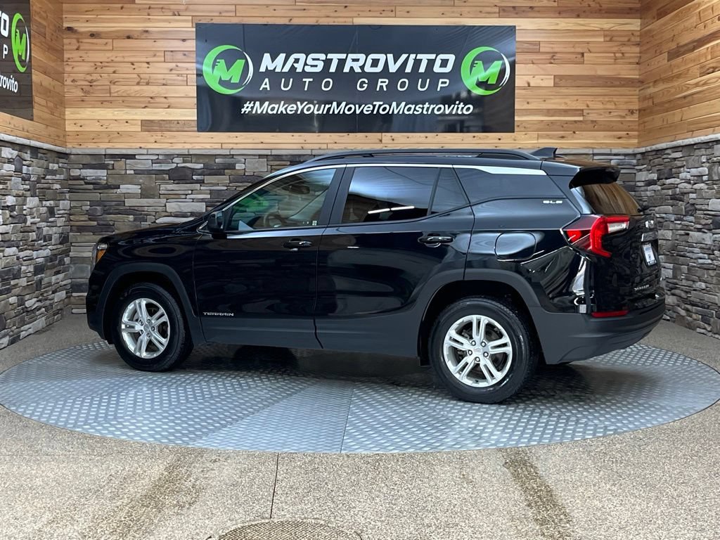 Used 2023 GMC Terrain SLE w/ Driver Convenience Package AWD/4WD image 8