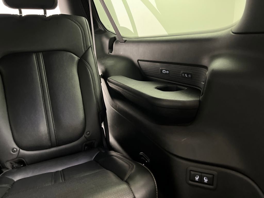 Used 2024 Jeep Wagoneer L Series II image 35