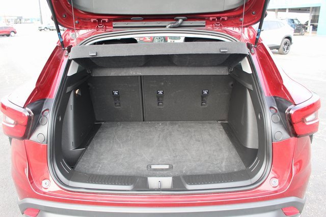 Used 2025 Chevrolet Trax LT w/ LT Convenience Package image 20