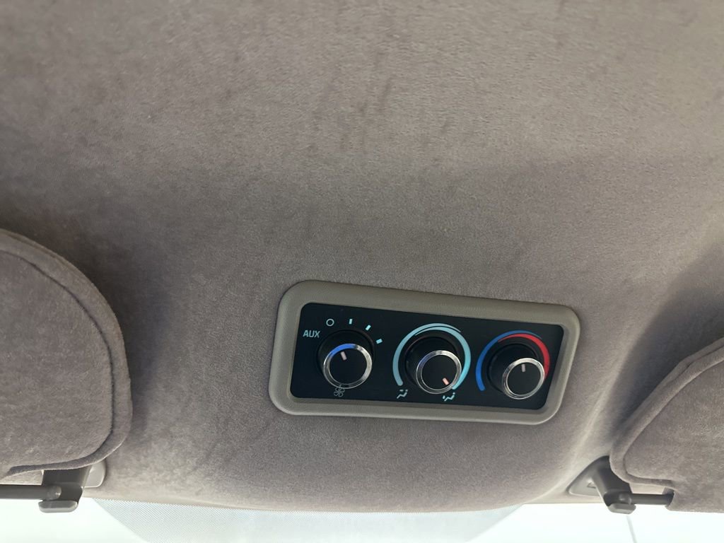 Used 2011 Chevrolet Express 1500 Upfitter image 50