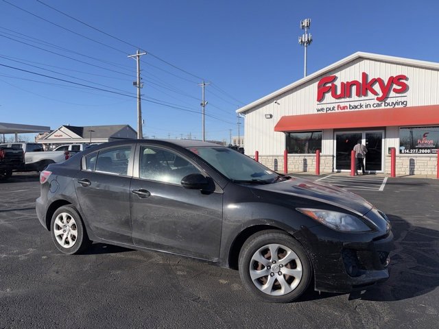 Used 2013 MAZDA MAZDA3 i SV w/ Convenience Pkg image 1