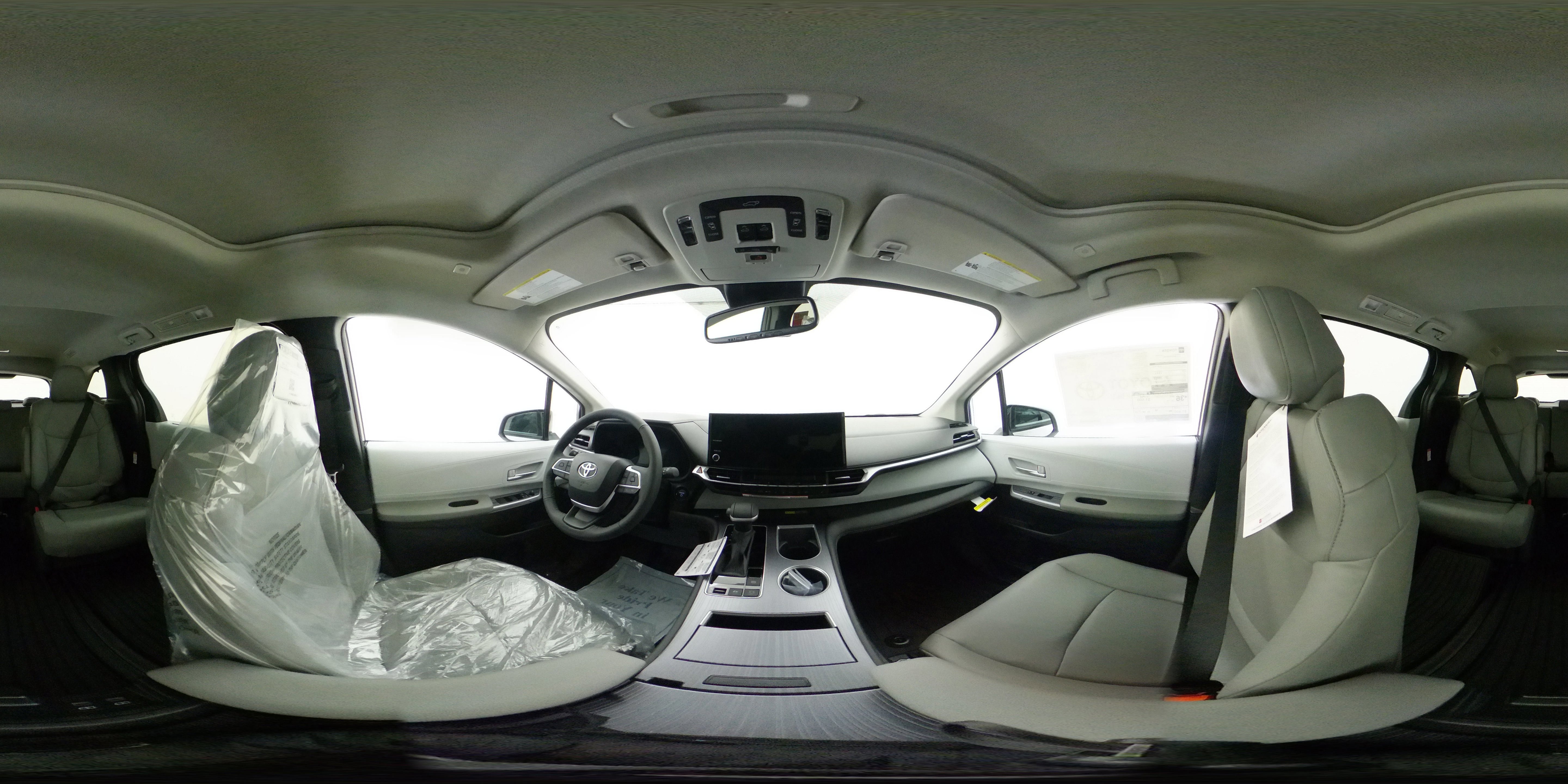 New 2026 Toyota Sienna XLE FWD image 33