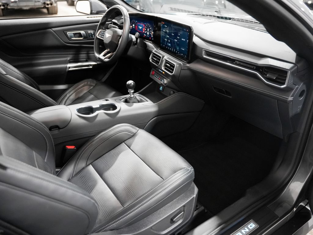 Used 2025 Ford Mustang GT Premium RWD image 22