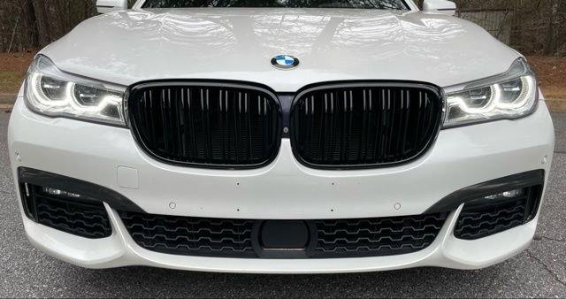 Used 2019 BMW 750i xDrive w/ M Sport Package AWD/4WD image 13