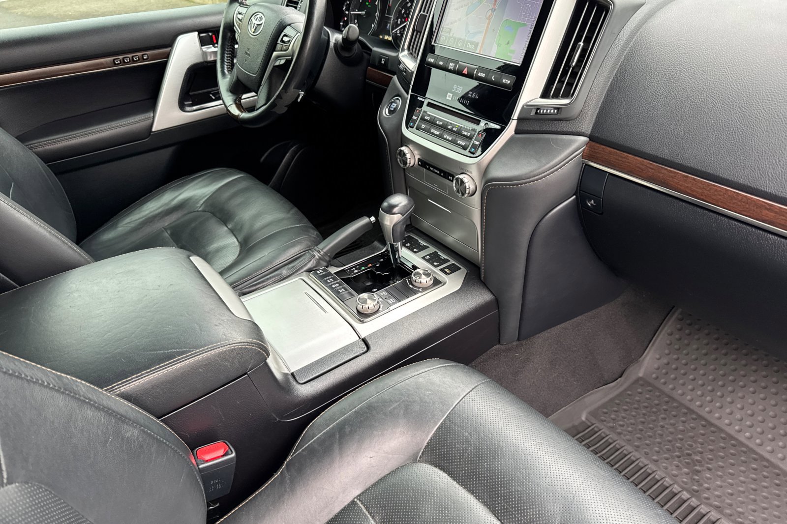 Used 2021 Toyota Land Cruiser Heritage Edition image 16