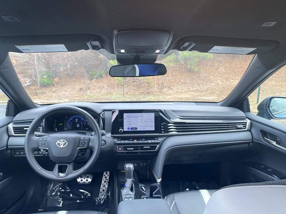 Certified 2025 Toyota Camry SE image 19